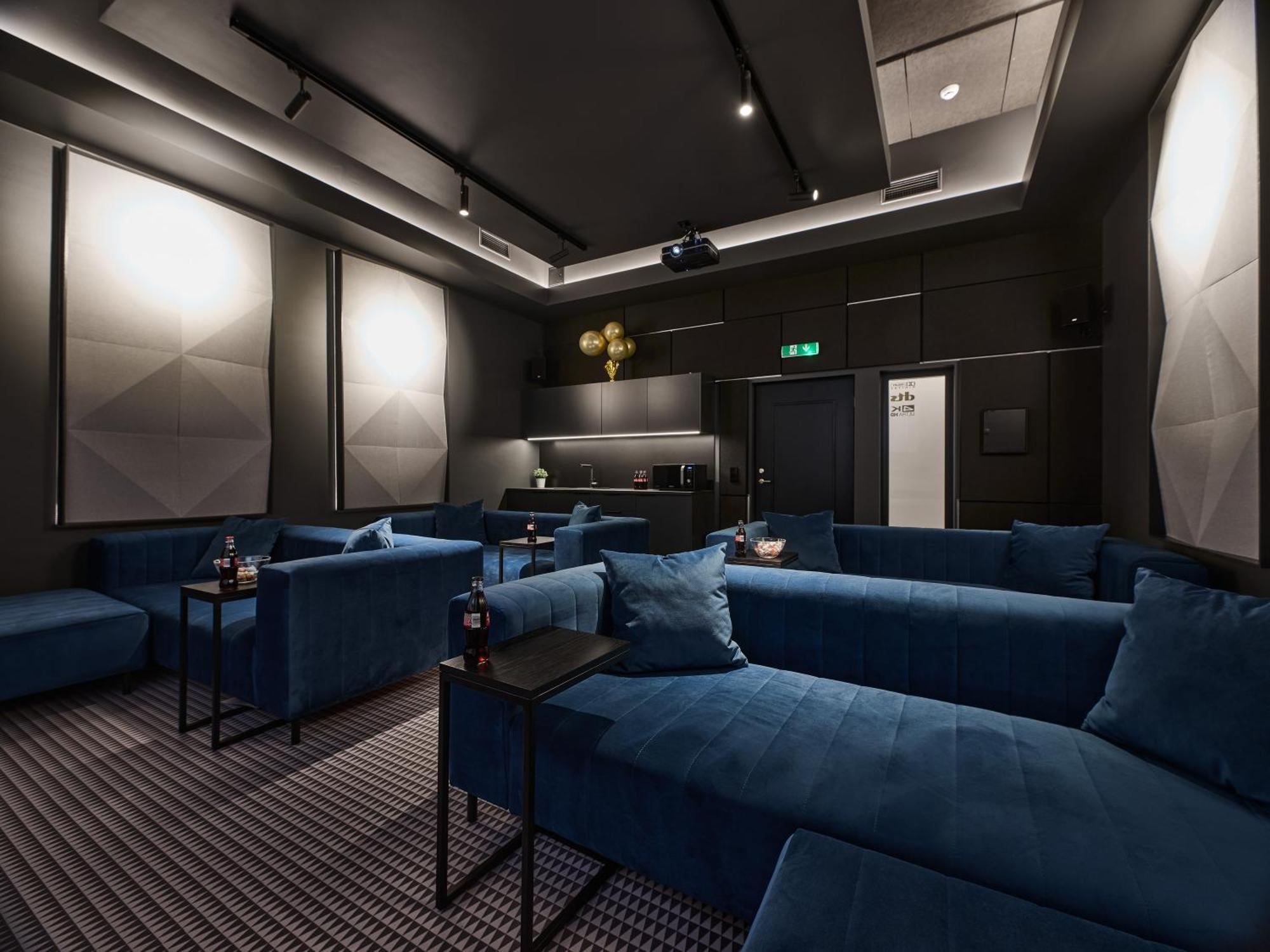 Tempus Te Premium Duo Lofts - Private Cinema, Gym And Terrace Apartment
